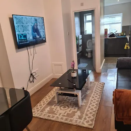 Luxury One Bedroom Flat